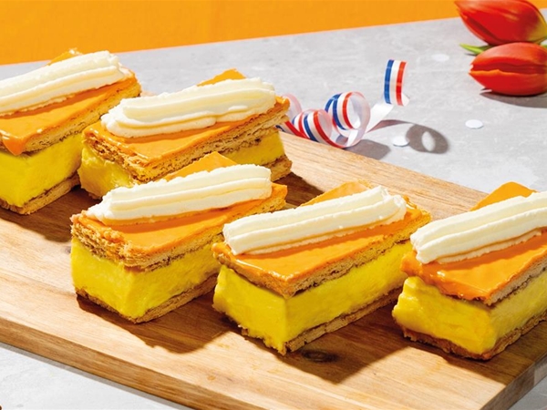 Oranje Tompouce per 5 stuks