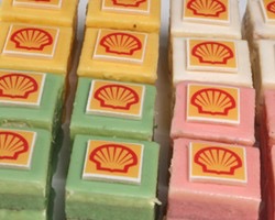 Petit Fours met logo
