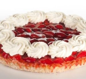 Aardbeienvlaai bladerdeeg met slagroom - half